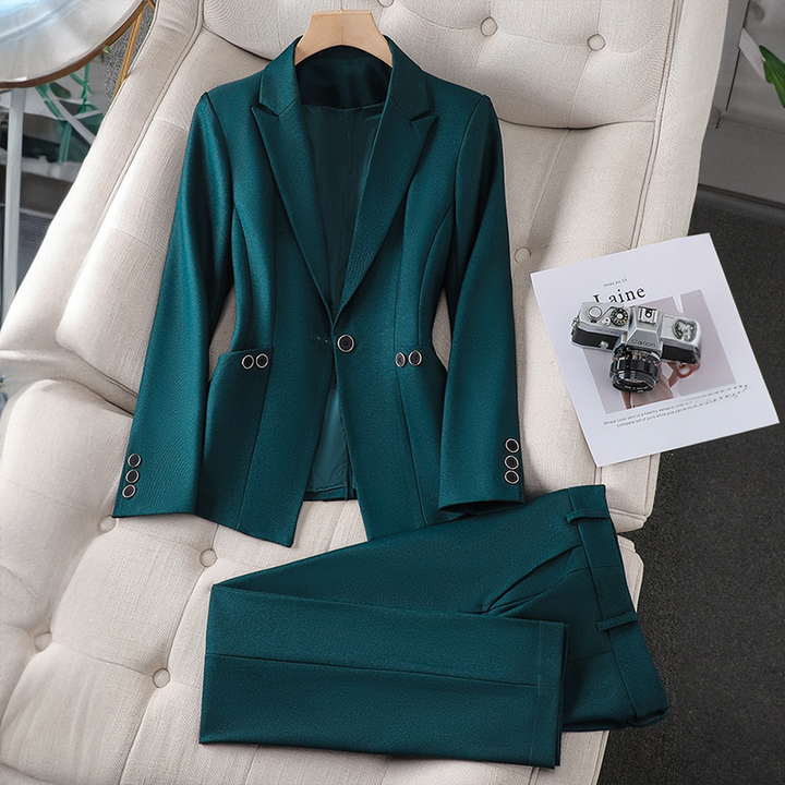 KYLIE | Elegant Suit